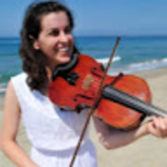 Meet your Posher, Laura - Picture 1 of 1